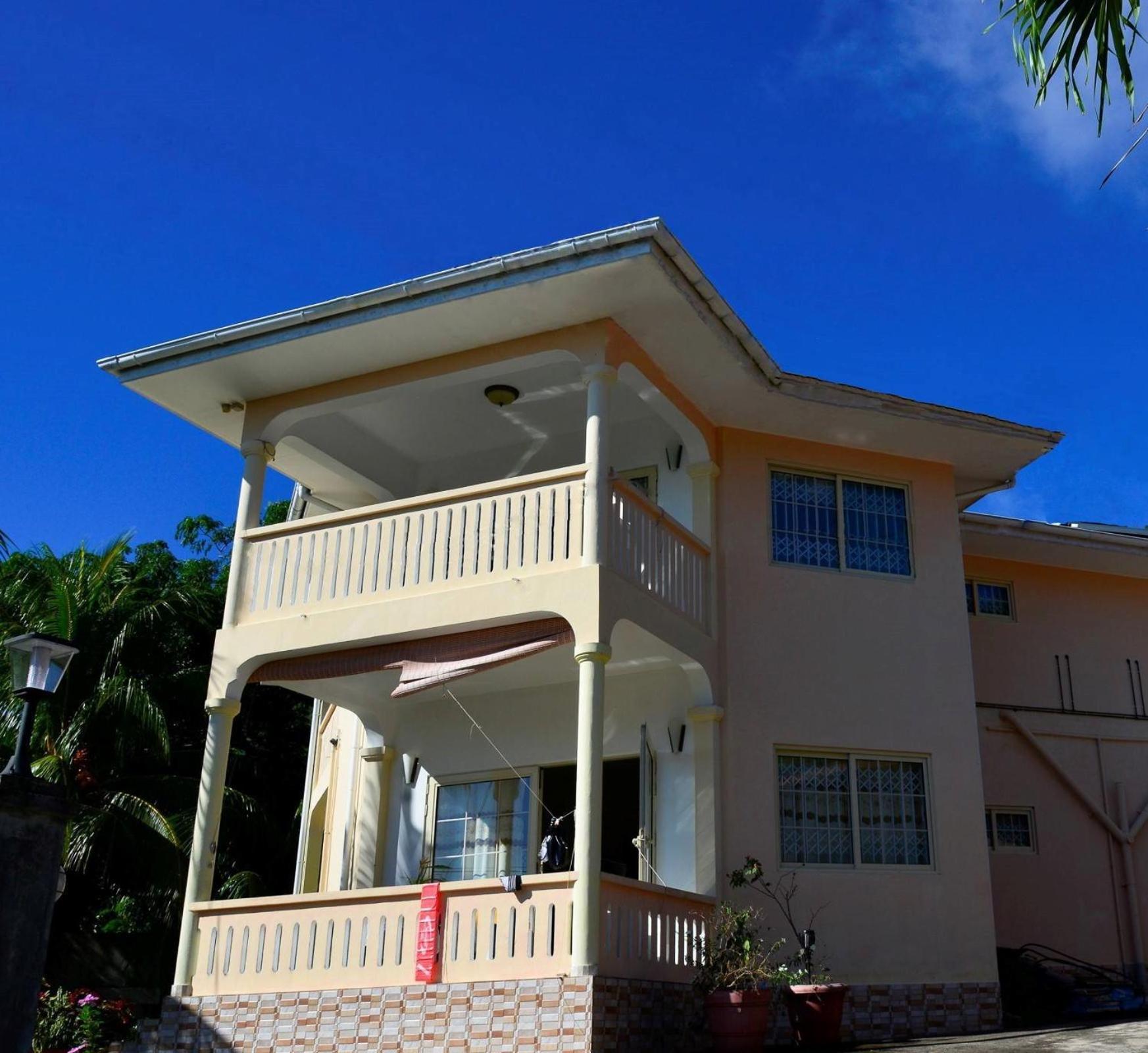 Korrine'S Cottage Horizon Beau Vallon  Exterior photo